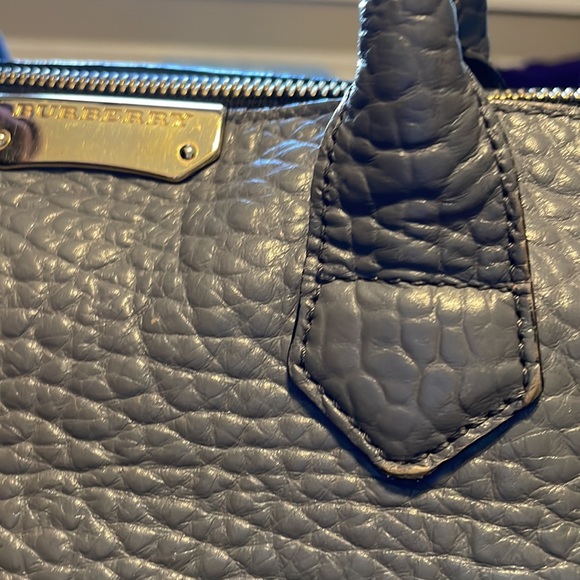 Authentic Burberry Pebbled Leather Tote - Dewsbury - Picture 12 of 16